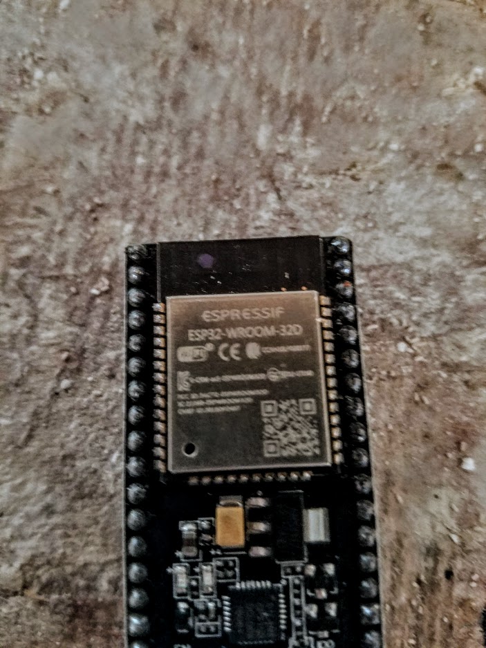 esp32.jpg